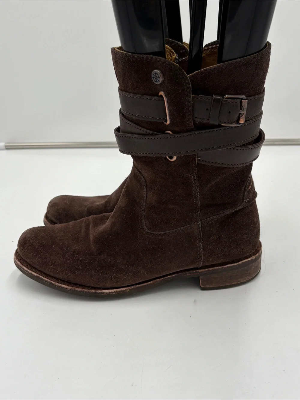 Bussola Biella Chocolate Brown Espresso Suede Low Riding Boot Strappy Buckle 39